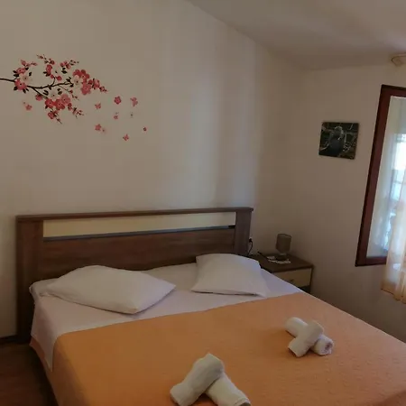6125a Apartman